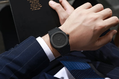 Modern Minimalist Personality Creative All-black Men's Watch Arabic Digital Sports Leisure Quartz Watch Unique Design Watch