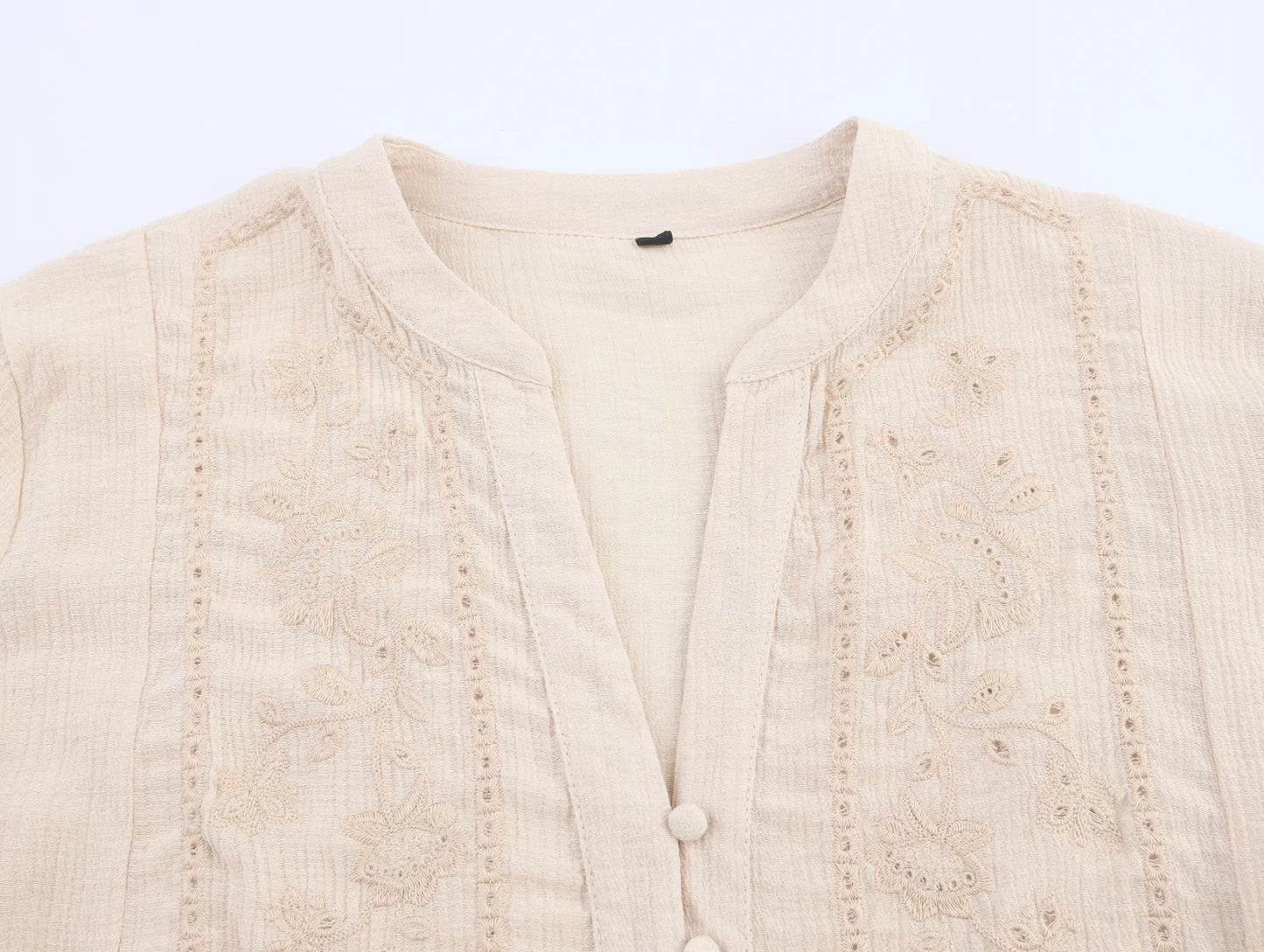 Women's clothing 2025 summer new product fashion European and American style hollow embroidery casual long-sleeved short shirt