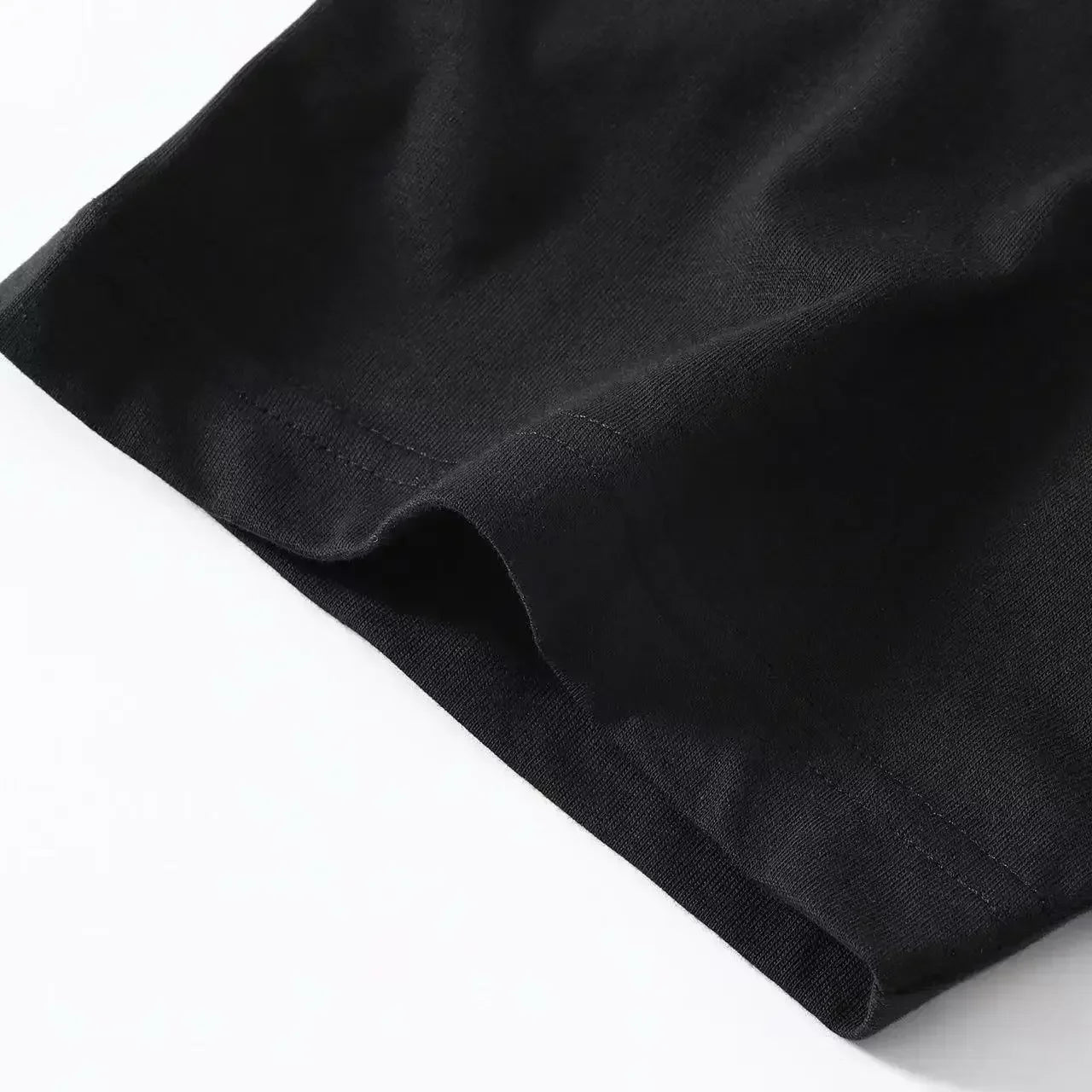 Men's and women's sports T-shirts, comfortable, casual and fashionable, with letter prints